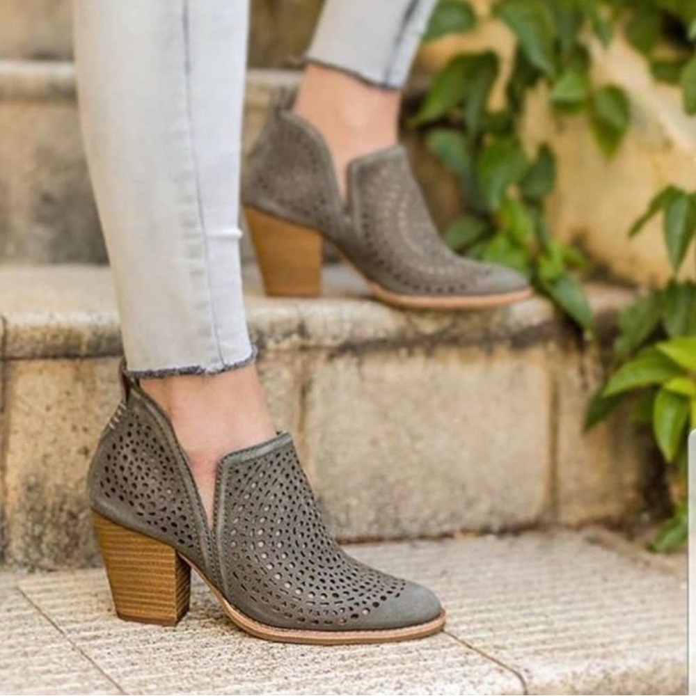 Jeffrey Campbell Rosalee Perforated Cut-Out Booties in Taupe Suede Size 8